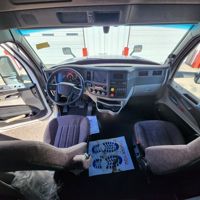 2024 Peterbilt 579