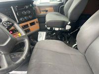 2020 Freightliner CASCADIA 126