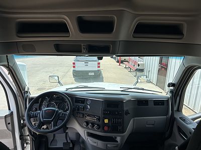 2021 Peterbilt 579
