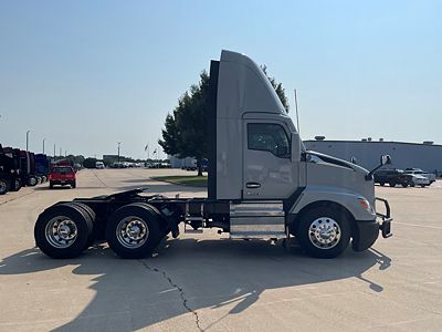 2023 Kenworth T680