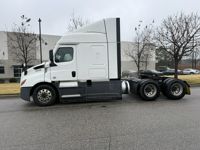 2022 Freightliner CASCADIA 116
