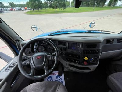 2019 Peterbilt 579