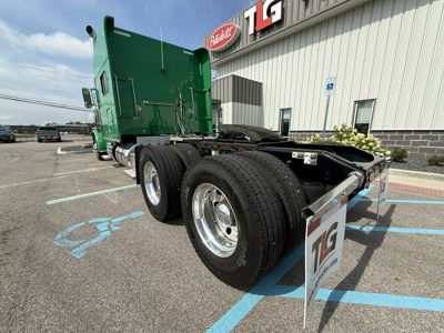 2023 Peterbilt 389