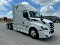 2021 Freightliner CASCADIA 126