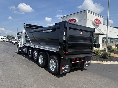 2020 Volvo VNL64T