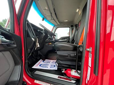 2023 Kenworth T680