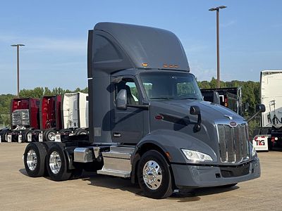 2022 Peterbilt 579