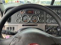 2020 Peterbilt 389