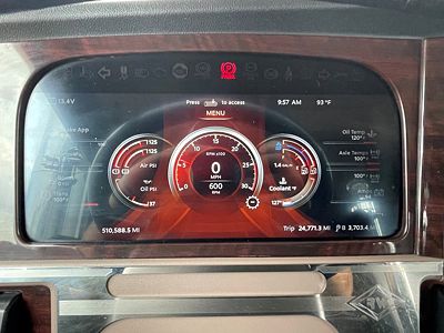 2023 Peterbilt 389