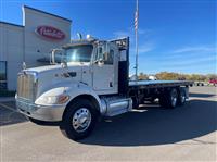 2017 Peterbilt 348