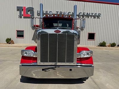2022 Peterbilt 389