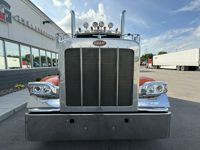 2023 Peterbilt 389