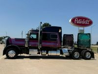 2021 Peterbilt 389