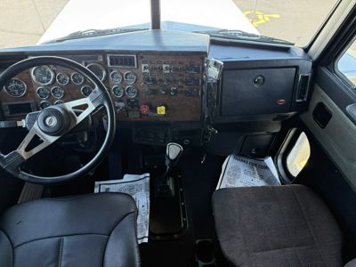 2000 Peterbilt 379