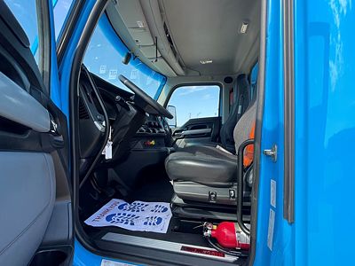 2023 Kenworth T680