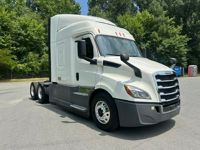 2020 Freightliner CASCADIA 116