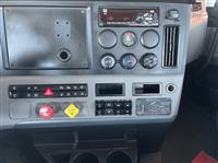 2020 Freightliner CASCADIA 126