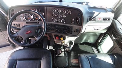 2019 Peterbilt 389
