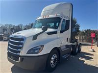 2020 Freightliner CASCADIA 126