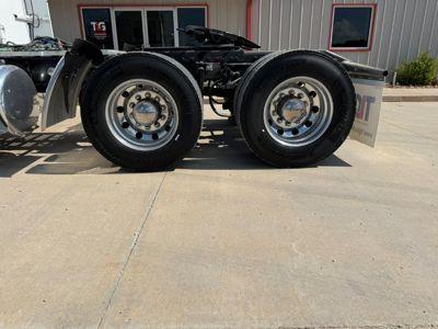 2022 Peterbilt 389