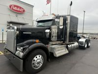 2023 Kenworth W900