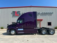 2022 Freightliner CASCADIA 126