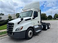 2019 Freightliner CASCADIA 126