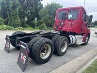 2020 Freightliner CASCADIA 126