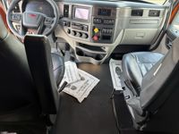 2022 Peterbilt 579