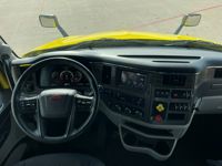 2023 Peterbilt 579