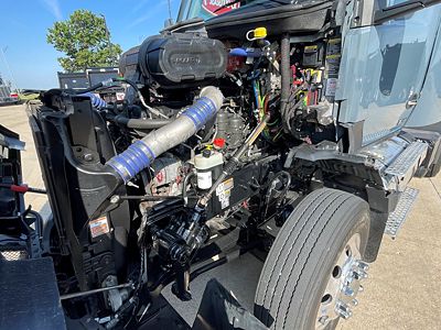 2023 Kenworth T680