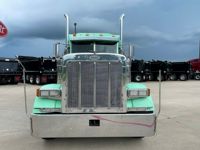 1996 Peterbilt 379