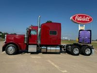 2023 Peterbilt 389