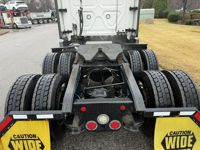 2022 Freightliner CASCADIA 116