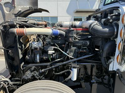 2000 Peterbilt 379