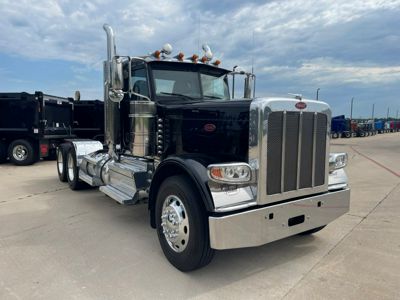 2023 Peterbilt 389