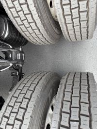 2023 Kenworth T680