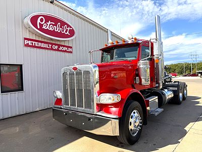 2023 Peterbilt 389