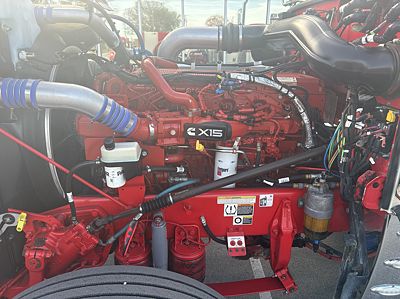 2023 Peterbilt 389-131