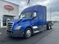 2020 Freightliner CASCADIA 126