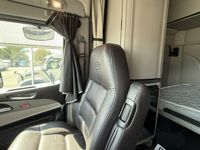2023 Peterbilt 579