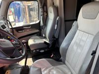 2023 Peterbilt 567-115