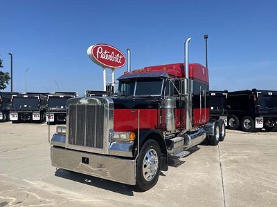 2000 Peterbilt 379