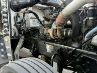 2023 Peterbilt 389