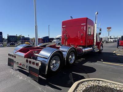 2021 Kenworth W900
