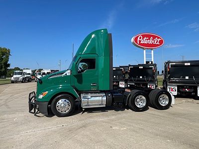 2023 Kenworth T680