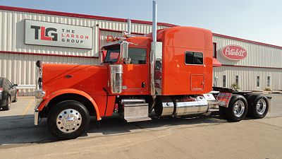 2017 Peterbilt 389