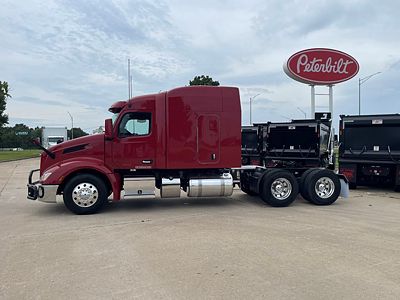 2023 Peterbilt 579