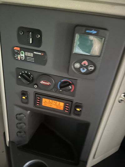 2021 Peterbilt 567