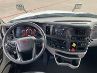 2022 Peterbilt 579
